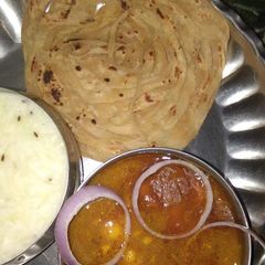 A picture of Lachcha Paratha.