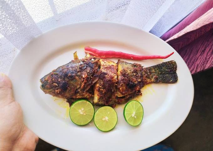 Ikan Bakar ala Rumah Makan Padang