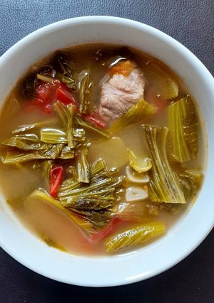 Hình của món Canh xương dưa chua.