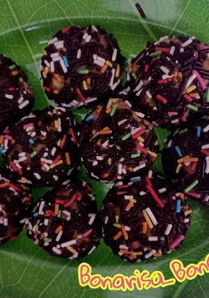 Foto resep Bola2 meisis coklat simple 4 bahan