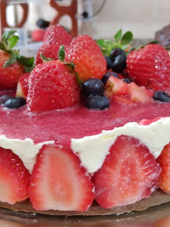 Una foto de Cheesecake de frutos rojos (sin horno)