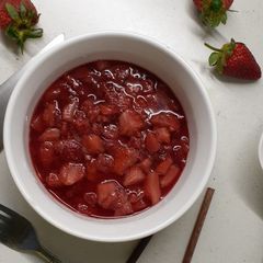 A picture of Strawberry compote.
