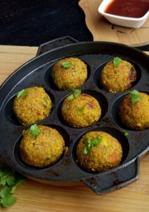 વેજીટેબલ ક્વિનોઆ બોલ્સ રેસીપી મુખ્ય ફોટો