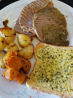 Foto resep roast beef with vegies and garlic bread ala indo-aussie