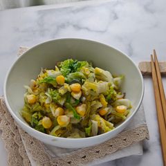 232. Stir-Fried Mustard Whites with Sweet Corn A picture of 232. Stir-Fried Mustard Whites with Sweet Corn.