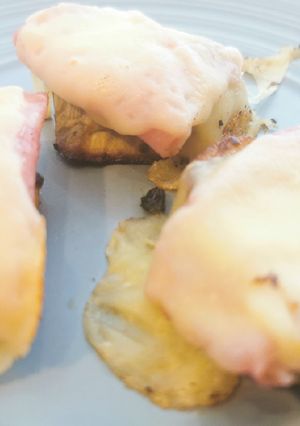 Una foto de Boniatos al horno gratinados con muzarella y jamón