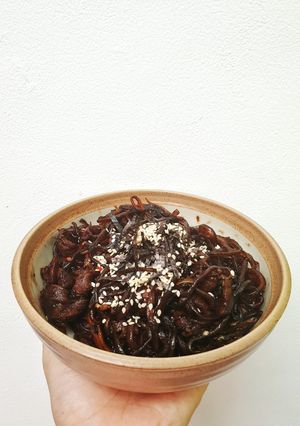 Foto resep Jajangmyeon Shirataki w/ Slice Beef