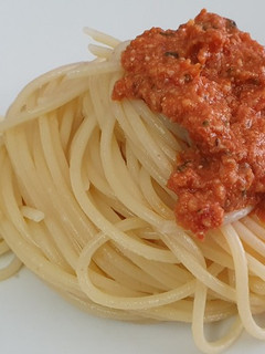 Una foto de Spaghetti al Pesto Rosso