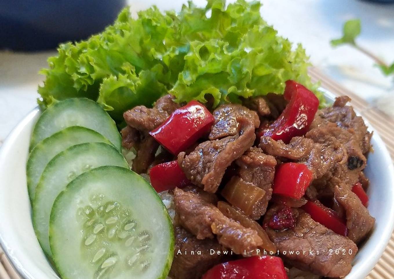 Beef Black Pepper Ricebowl (Sapi Lada Hitam)