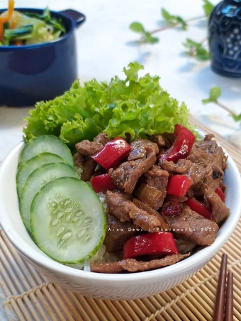 Langkah Gampang Menyiapkan Resep Beef Black Pepper Ricebowl (Sapi Lada Hitam) yang Sempurna