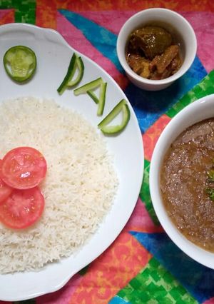 A picture of Kali Dal Chawal.