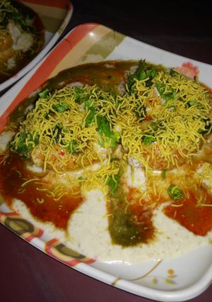 A picture of দই বড়া.