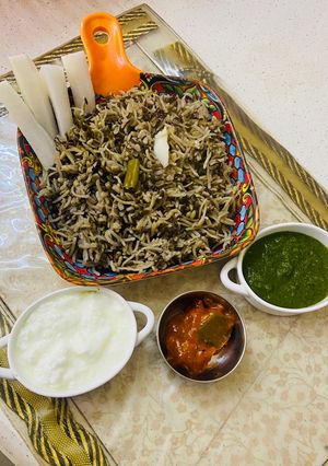उड़द दाल खिचड़ी रेसिपी मुख्य फोटो