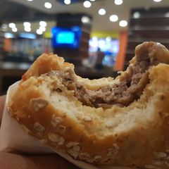 A picture of Chicken petty burger.