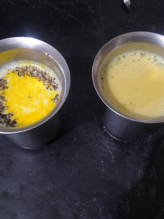மிளகு பால்(pepper milk recipe in tamil) செய்முறை முக்கிய புகைப்படம்