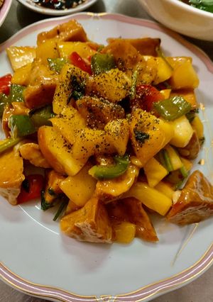 Hình của món Chả nấm xào chua ngọt chay.