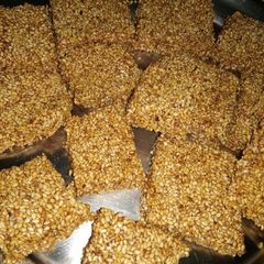 A picture of Til gud ki chikki recipe | how to make til gud papad.