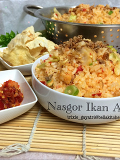 Foto resep Nasi Goreng Ikan Asin (postingrame2_nasi)