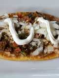Huarache con carne y rajas de poblano