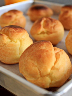A picture of The Puff of Cream Puff.