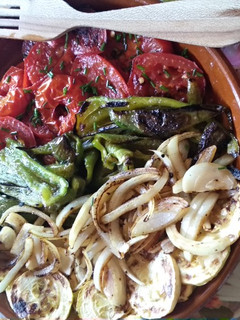 Una foto de Verduritas a la plancha 🍅🥒🍆