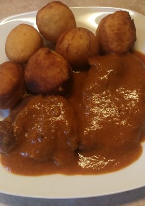Petőfi rostélyos, burgonyafánkkal recept fotója