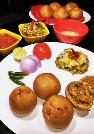 A picture of Litti Chokha.
