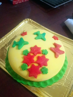 Una foto de Torta de dulce de leche y durazno