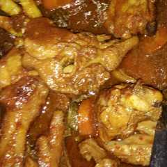 A picture of Ayam kecap bumbu giling.