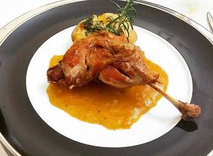Foto de Confit de pato ao molho de laranja