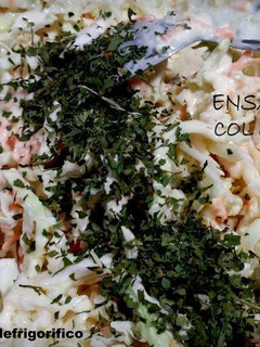 Una foto de Ensalada de Col o Repollo