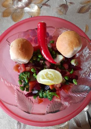 A picture of #Jan#W3 Hara chana Mix Salad.