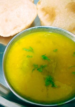 मैंगो /आम वाली अरहर की दाल (Mango /aam wali arhar ki dal recipe in hindi) रेसिपी मुख्य फोटो