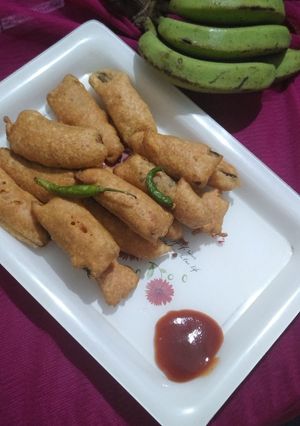कच्चे केले के पकोड़े (kacche kele ki pakode recipe in Hindi) रेसिपी मुख्य फोटो