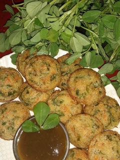 मेथी के अप्पे(Methi ke appe recipe in Hindi) रेसिपी मुख्य फोटो