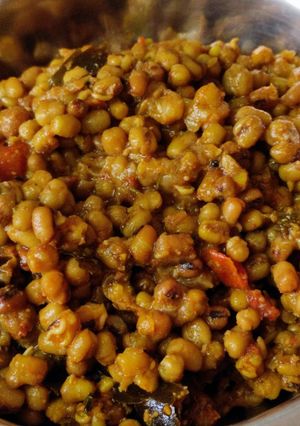 A picture of Mung bean usal.