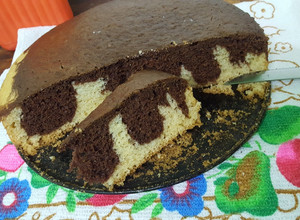 Una foto de Torta fácil de vainilla y cocoa