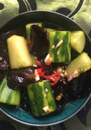 A picture of Cucumber Black Fungus (cold dish).
