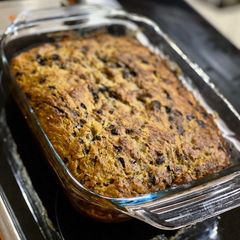 A picture of Chocolate chunks banana cake.