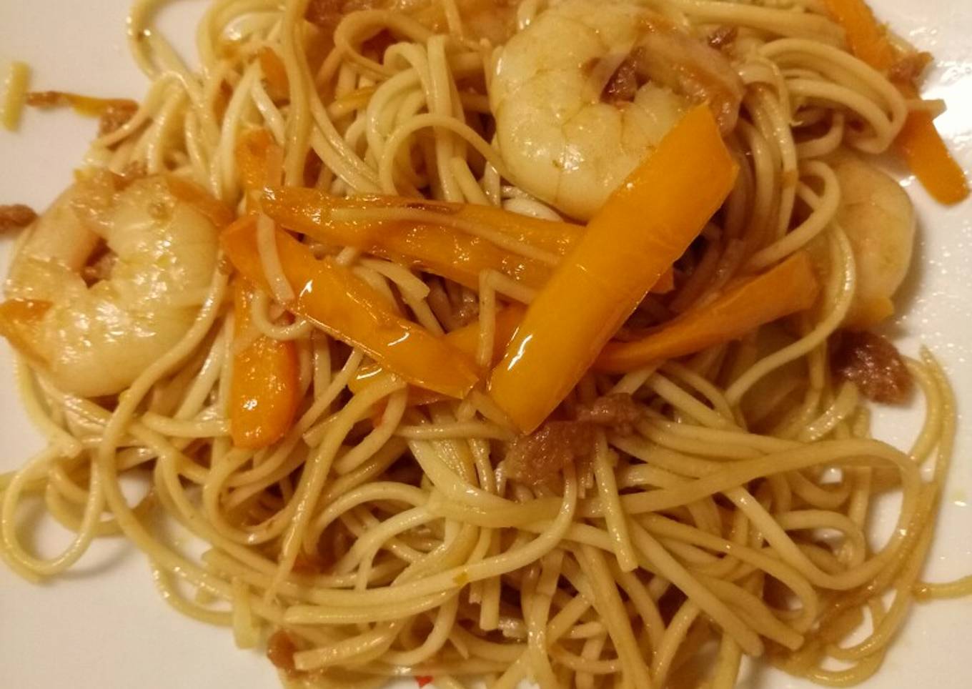 Prawn, veg and noodle stir fry