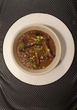 Una foto de Sopa de hongos