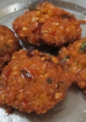 A picture of Parippu vada.