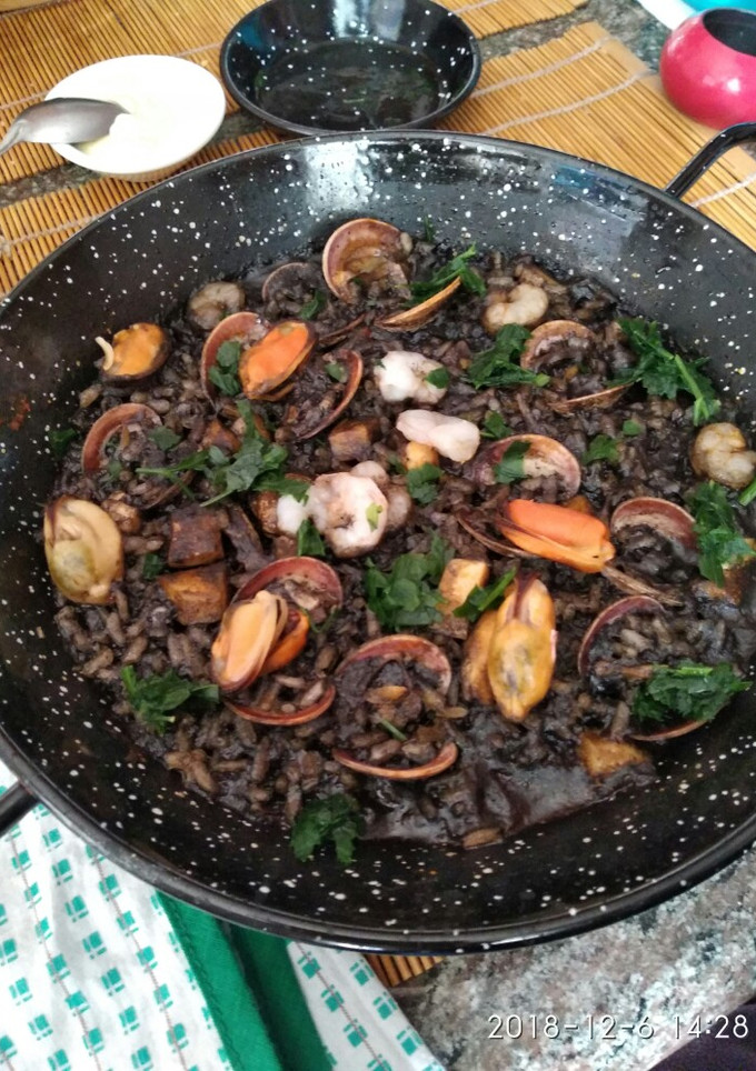 Una foto de Arroz negro