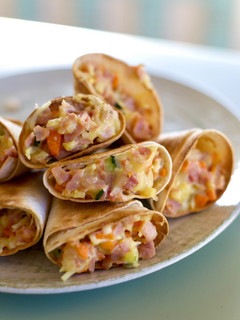 Una foto de Conitos rellenos sabor Quiche Lorraine