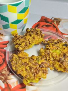 পালং শাকের পকোড়া (Palang shaker pakoda recipe in Bengali) রেসিপির প্রধান ছবি