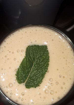 A picture of Banana and chocolate smoothie.