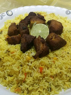 صورة لوصفة برياني مع سمك مقلي