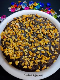 रागी वॉलनट केक (Ragi walnut cake recipe in Hindi) रेसिपी मुख्य फोटो