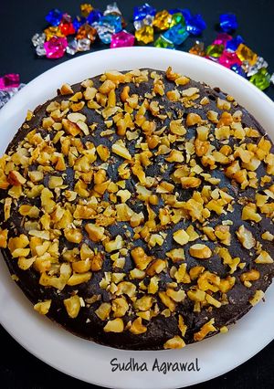 रागी वॉलनट केक (Ragi walnut cake recipe in Hindi) रेसिपी मुख्य फोटो