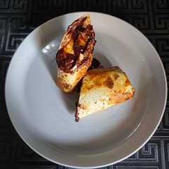 A picture of Kebab Piscok (Pisang Coklat).